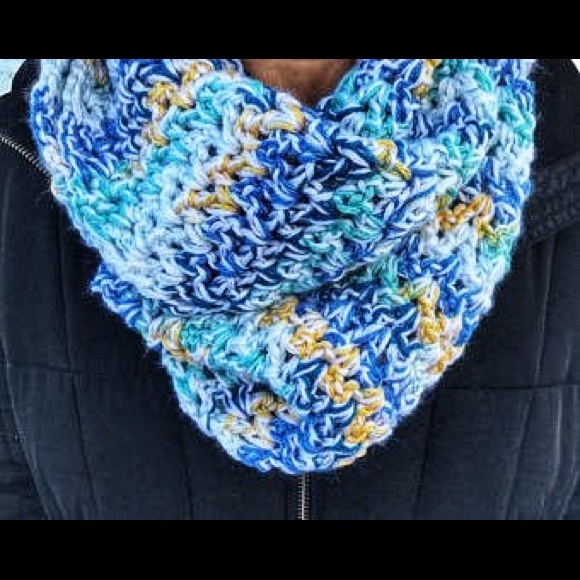 Handmade Scarf - Picture 3 of 4